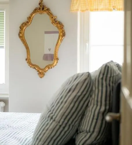 Im Herzen Der Zuercher Altstadt Appartement