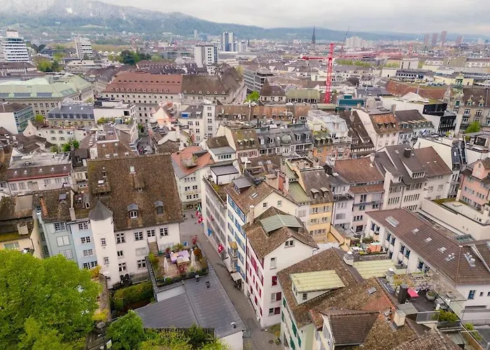 Im Herzen Der Zürcher Altstadt Zürich