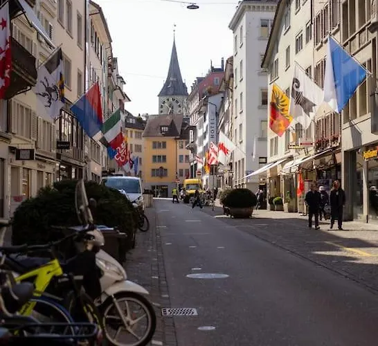 Apartment Im Herzen Der Zürcher Altstadt