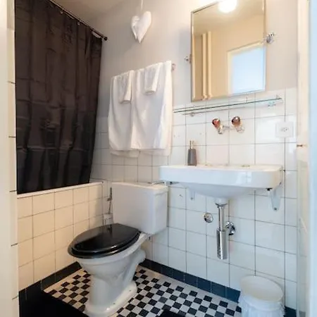 Im Herzen Der Zuercher Altstadt *